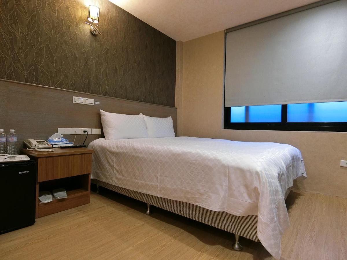 Taiwan Seven Days Boutique Hotel Тайбэй Экстерьер фото